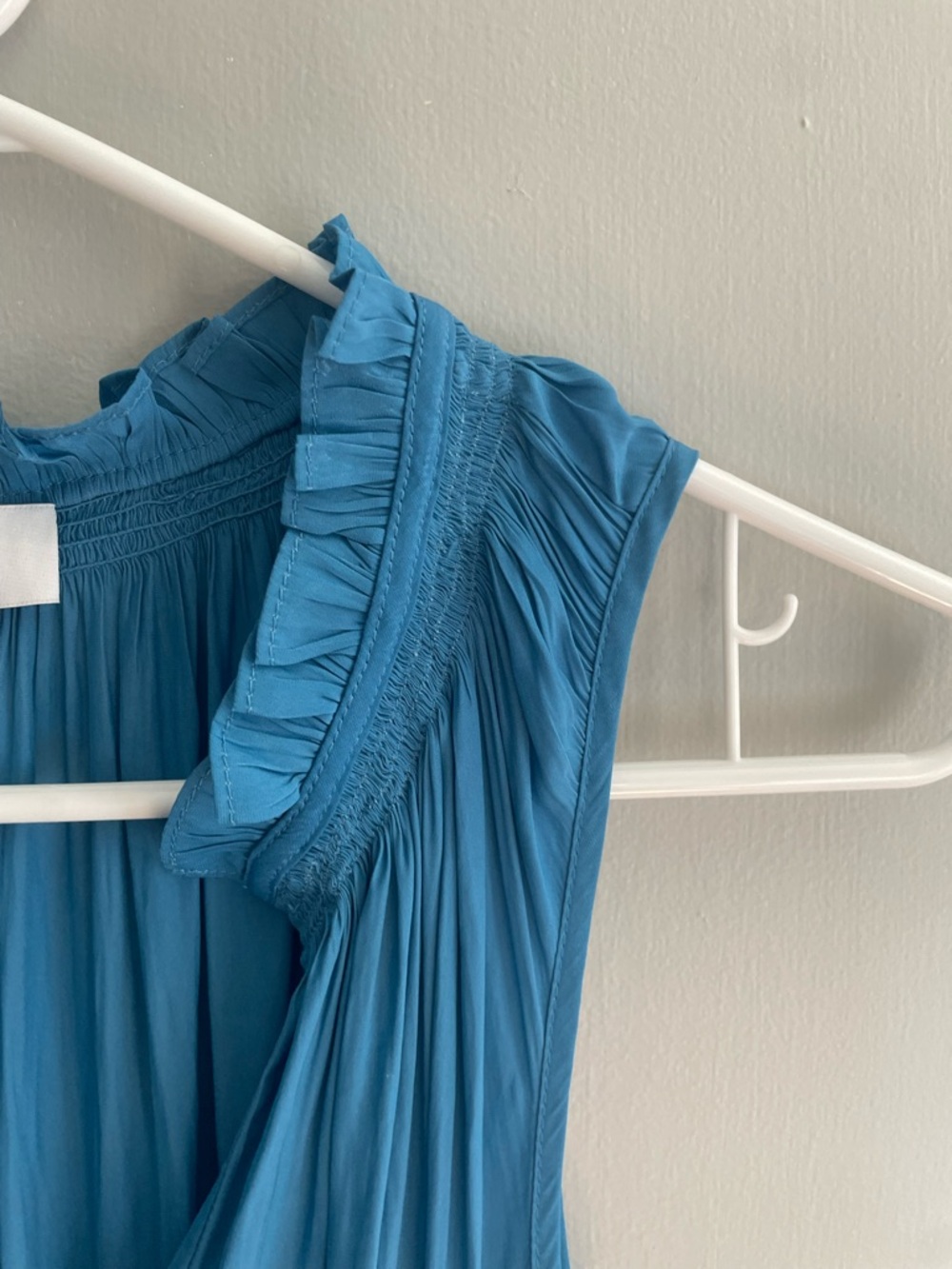 Evereve Teal Blue Ruffle Neck Pleated Dress Women’s XS Silk Like Feel‎ - Picture 3 of 8